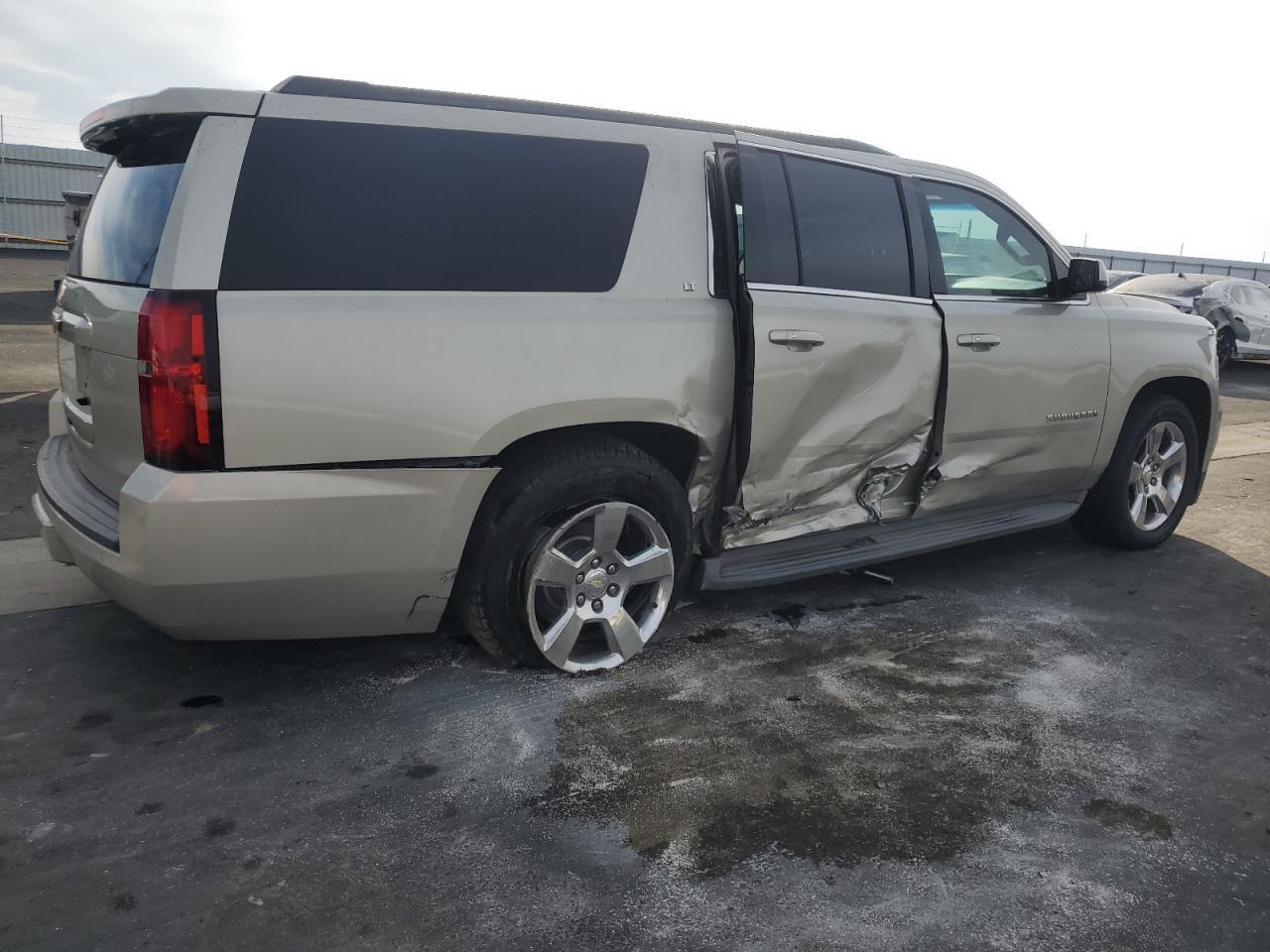 2015 CHEVROLET Suburban