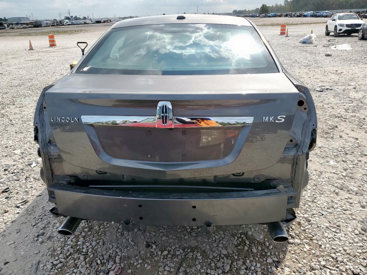 2011 LINCOLN MKS