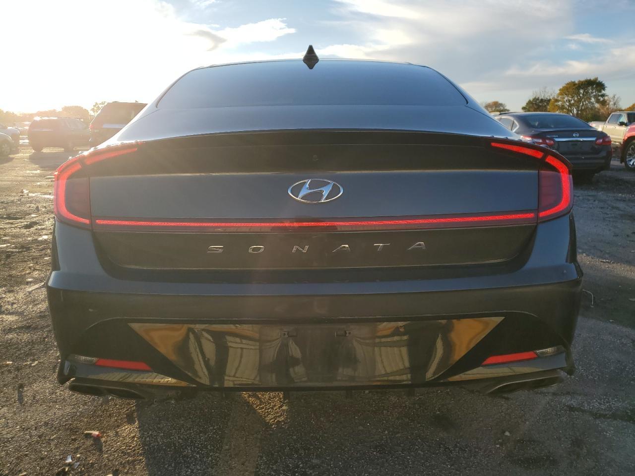 2022 HYUNDAI SONATA