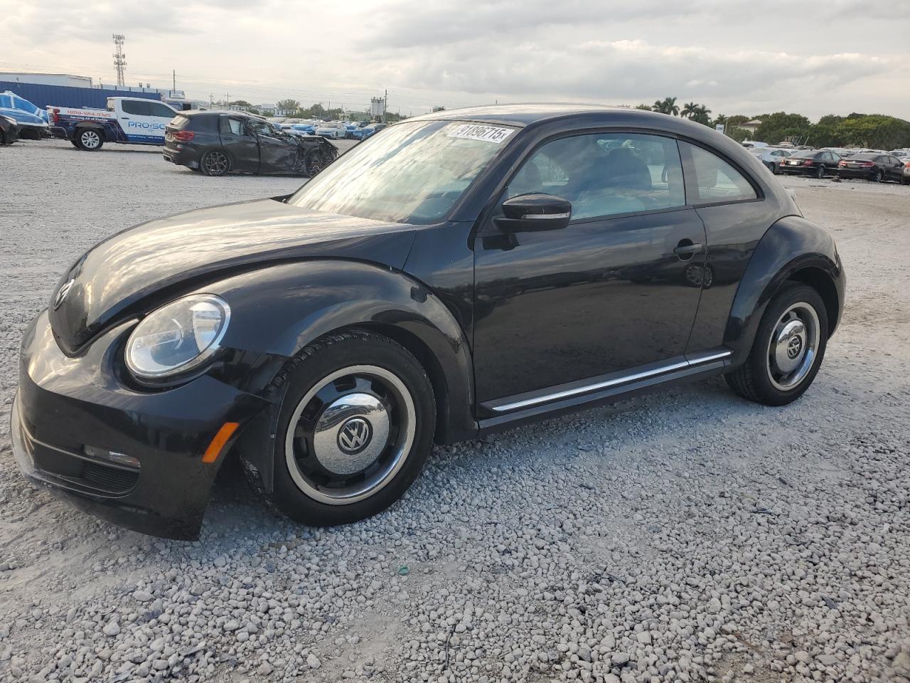 2016 VOLKSWAGEN Beetle