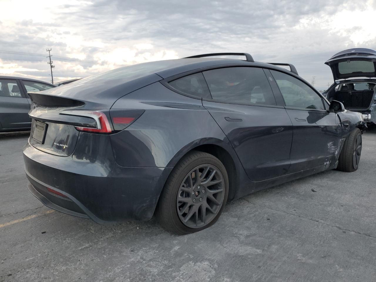2024 TESLA MODEL 3