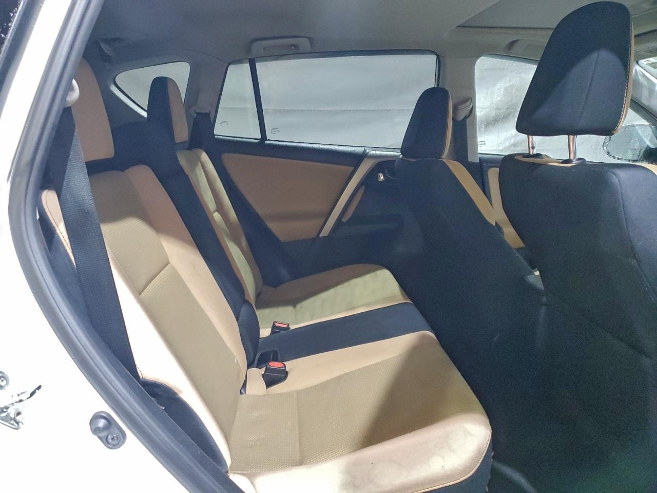 2016 TOYOTA RAV4