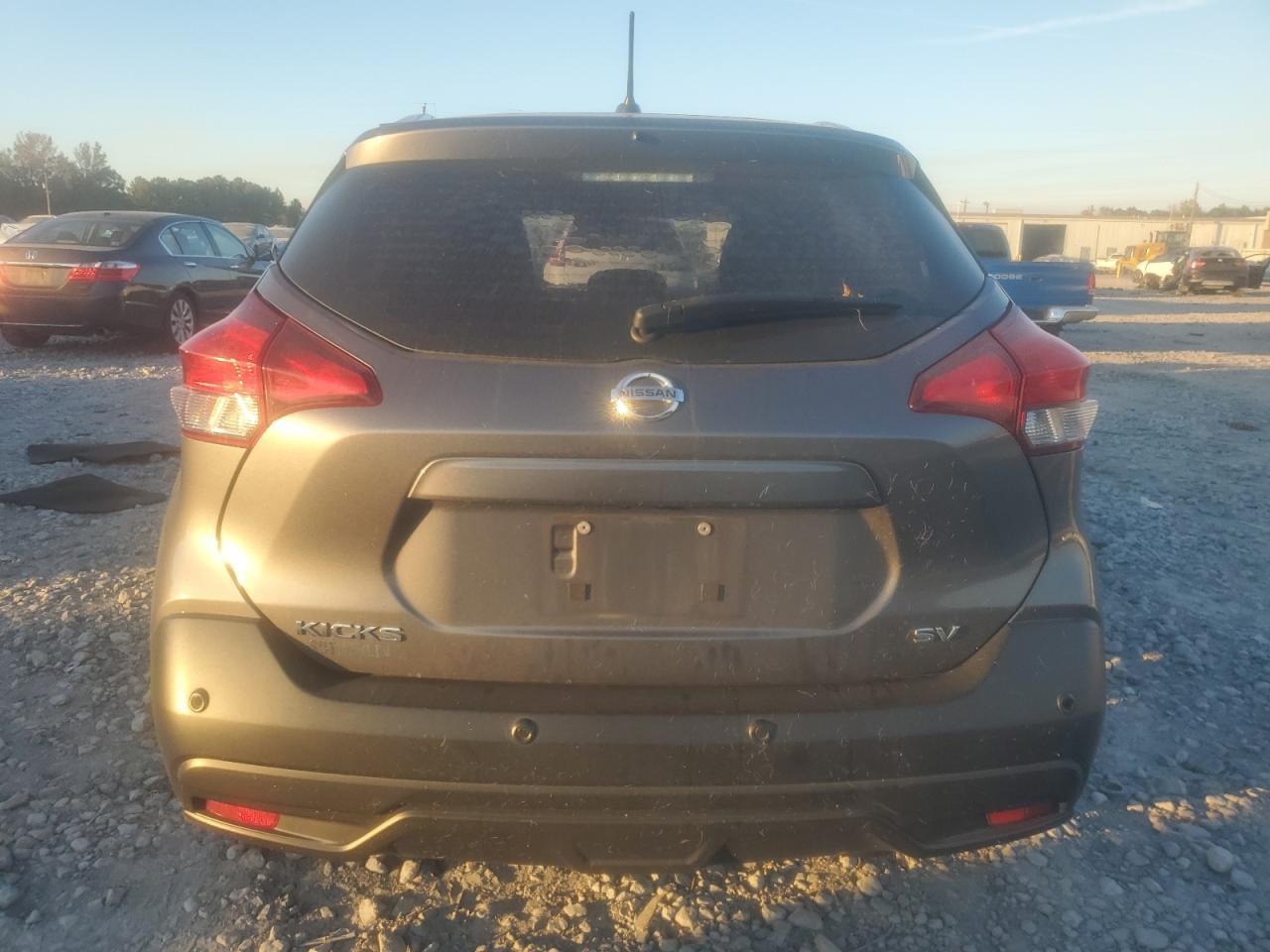 2020 NISSAN KICKS