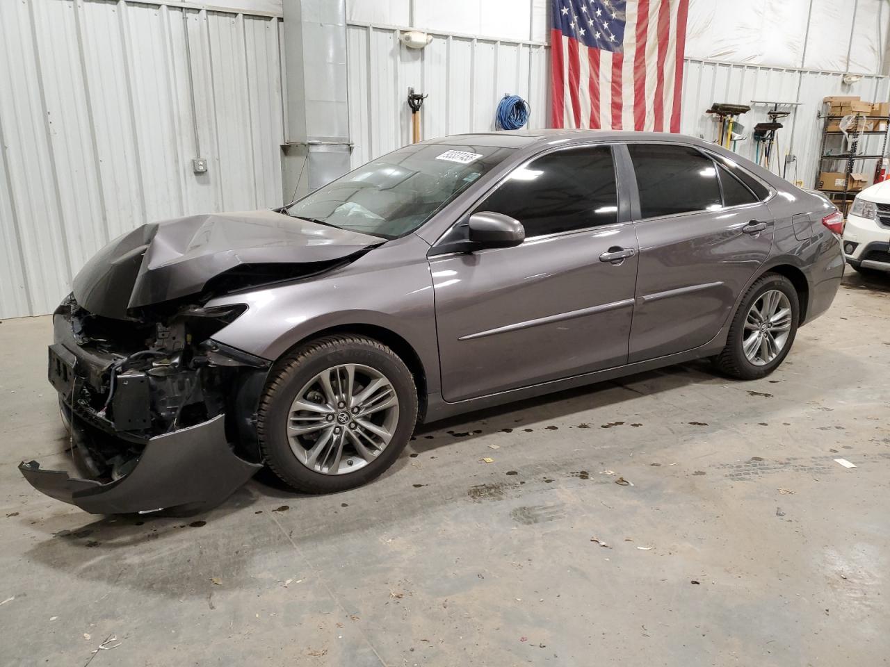 2016 TOYOTA CAMRY