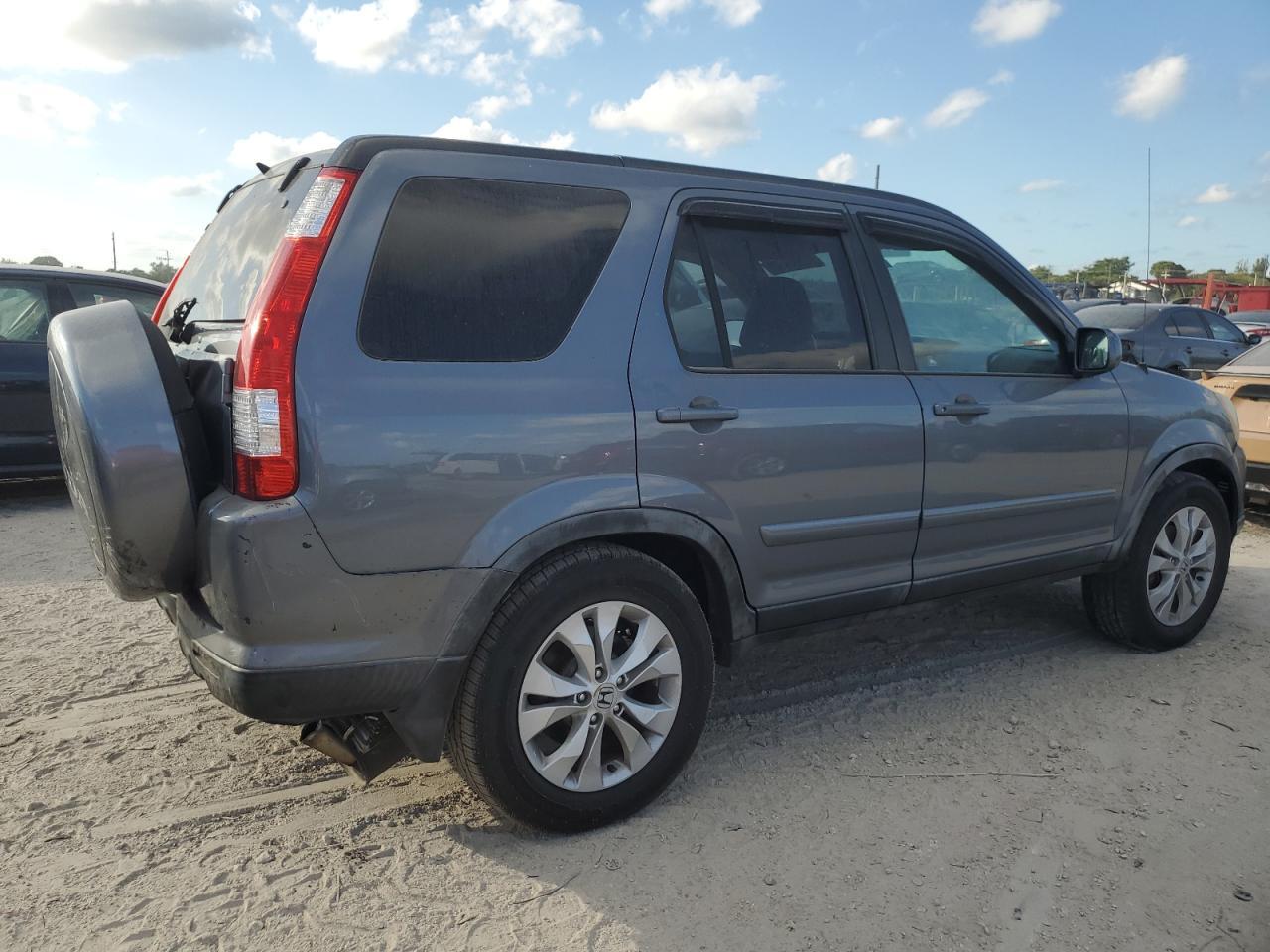 2005 HONDA CR-V