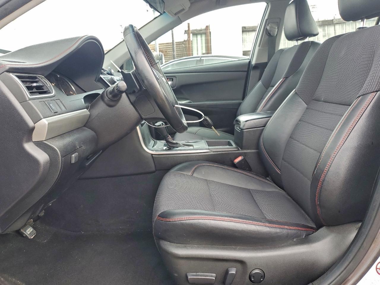 2016 TOYOTA CAMRY