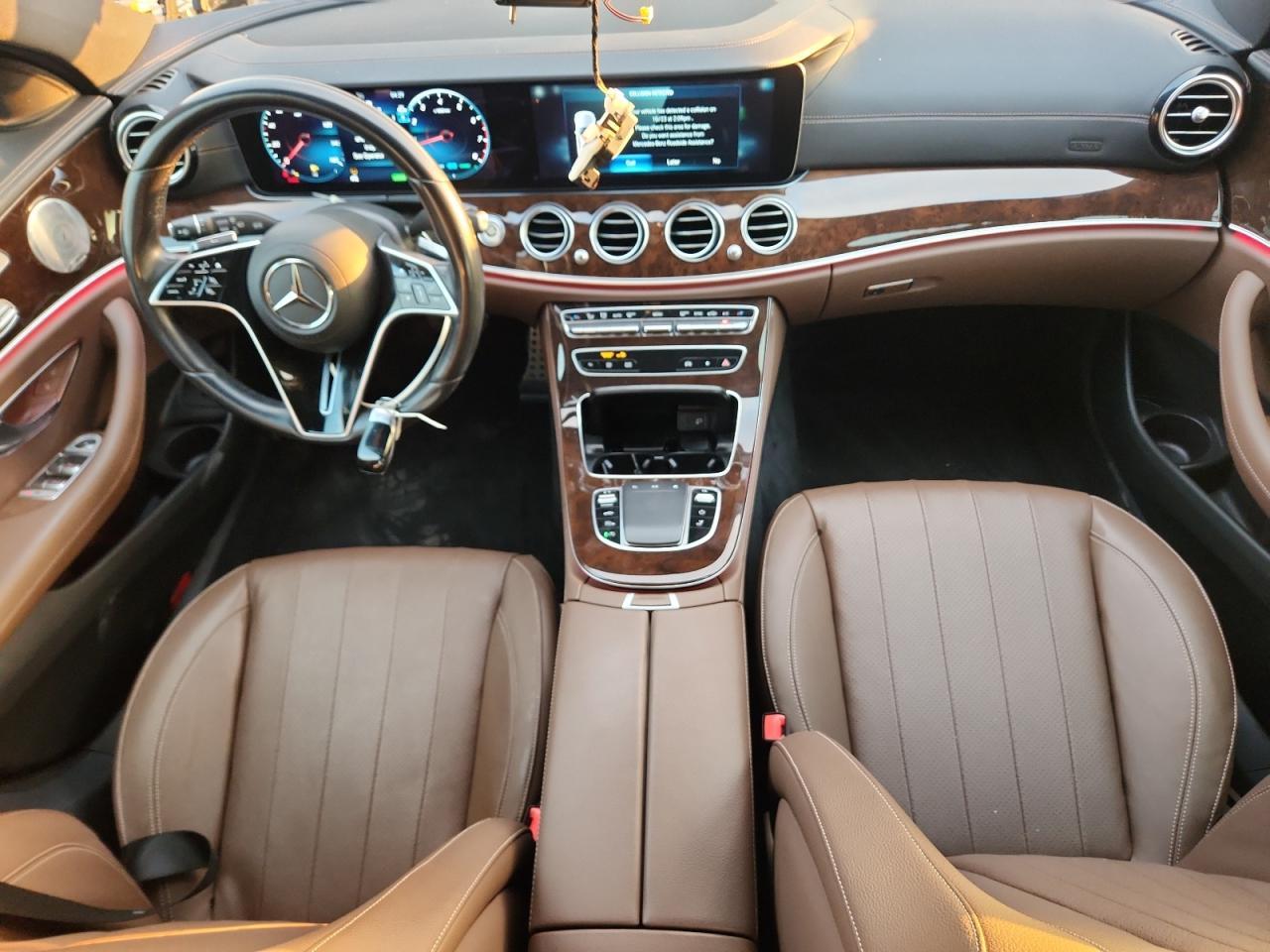 2022 MERCEDES-BENZ E-Class
