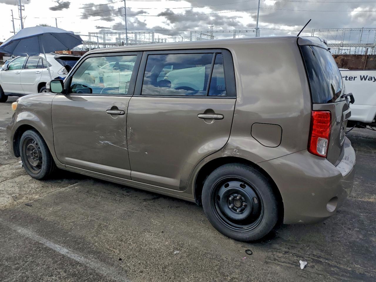 2012 TOYOTA SCION