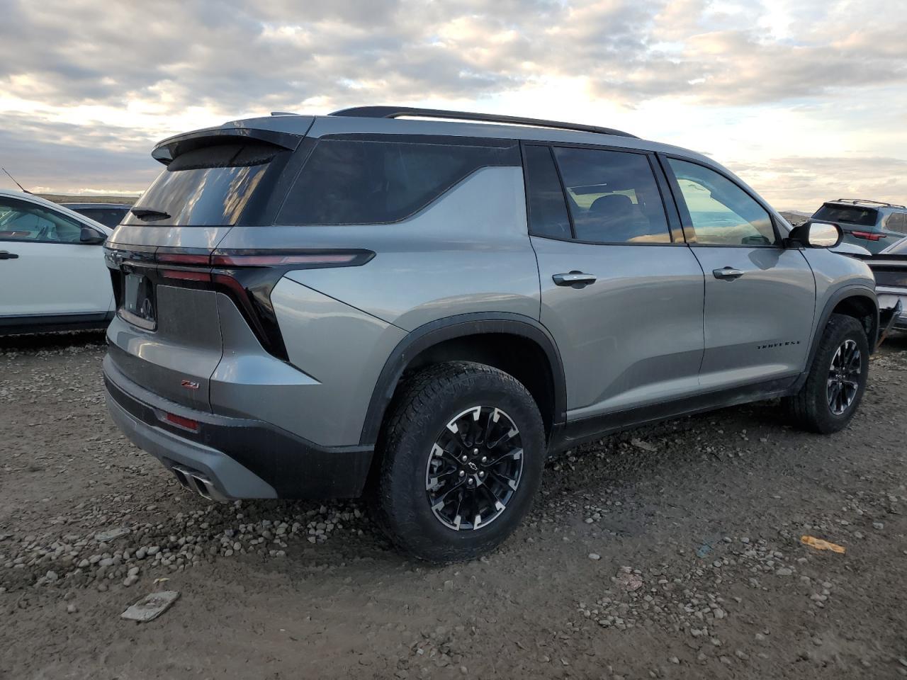 2024 CHEVROLET TRAVERSE