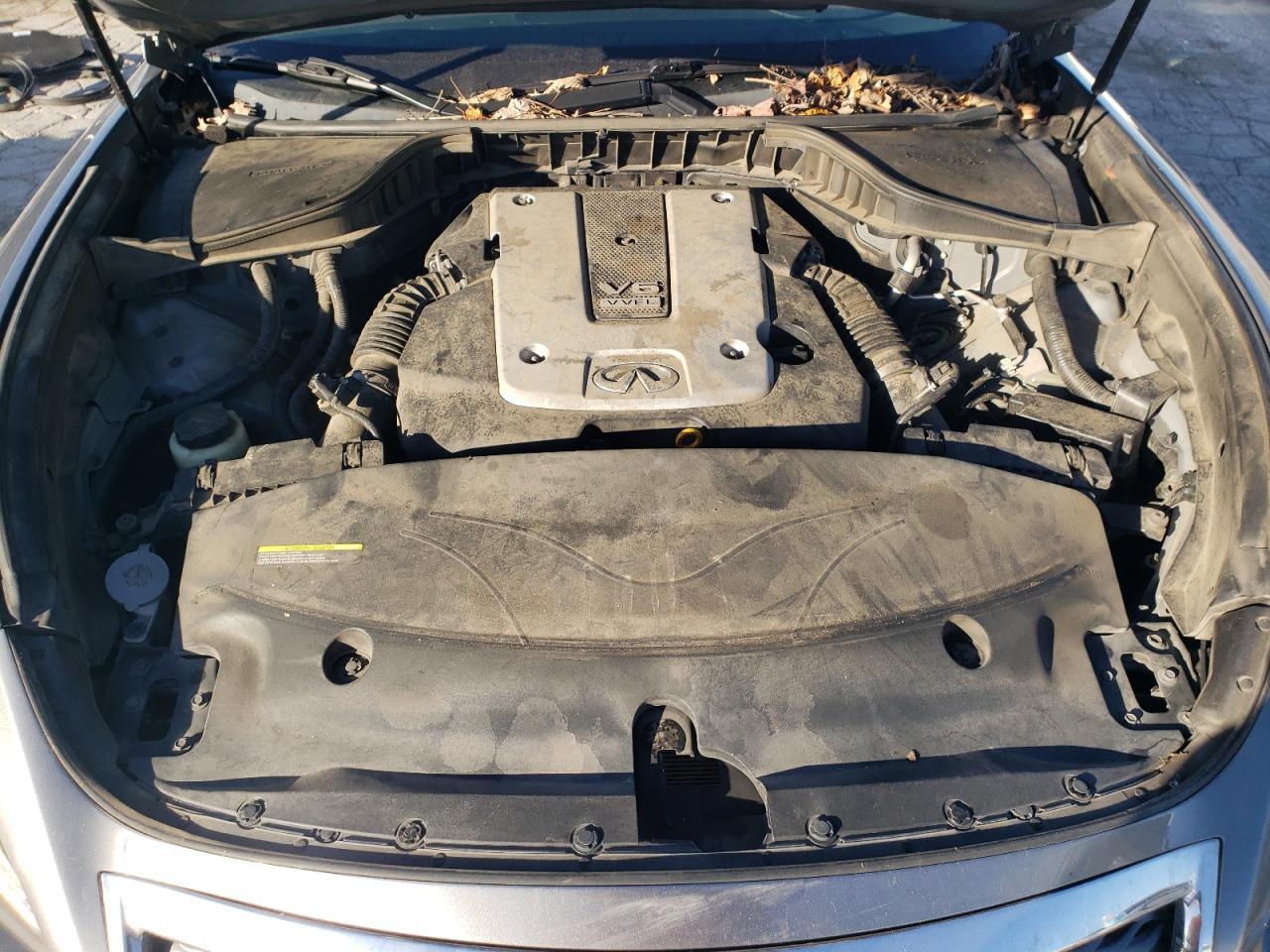 2015 INFINITI Q70