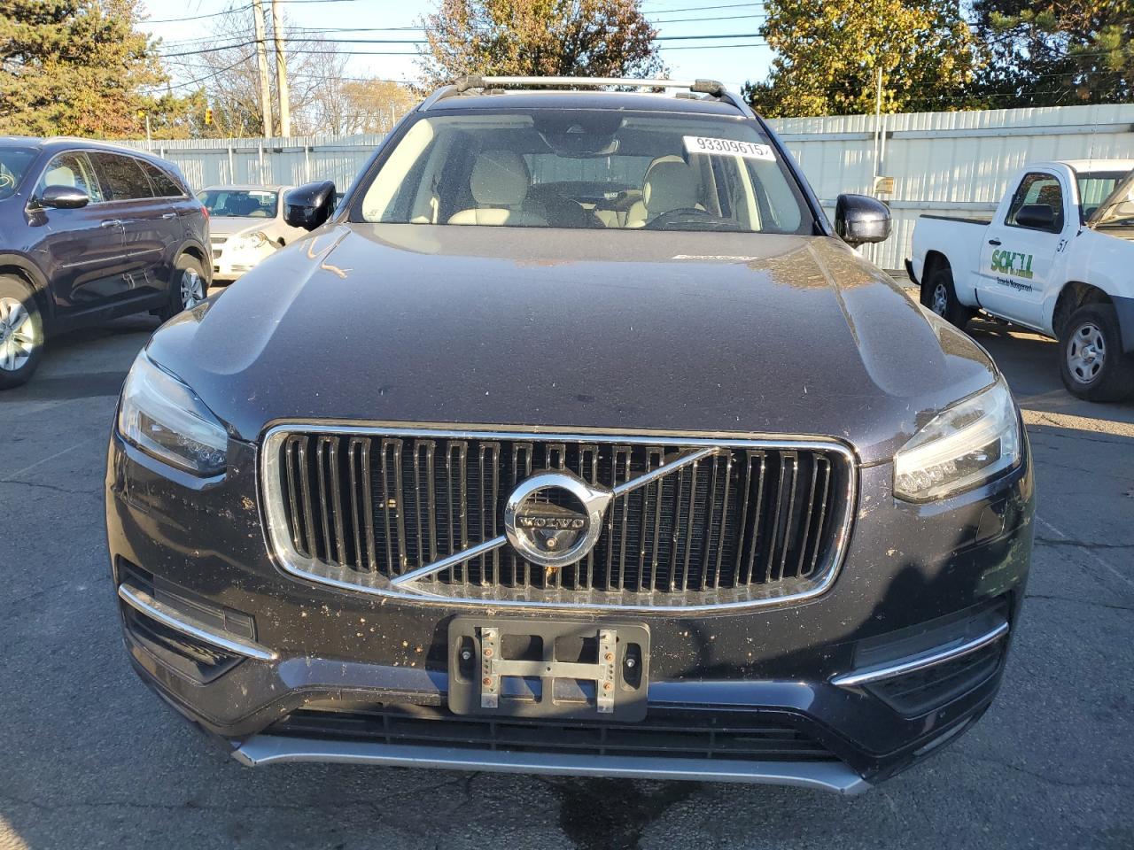 2016 VOLVO XC90