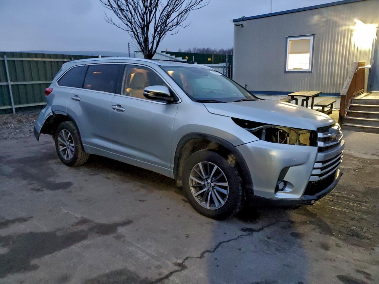 2018 TOYOTA HIGHLANDER