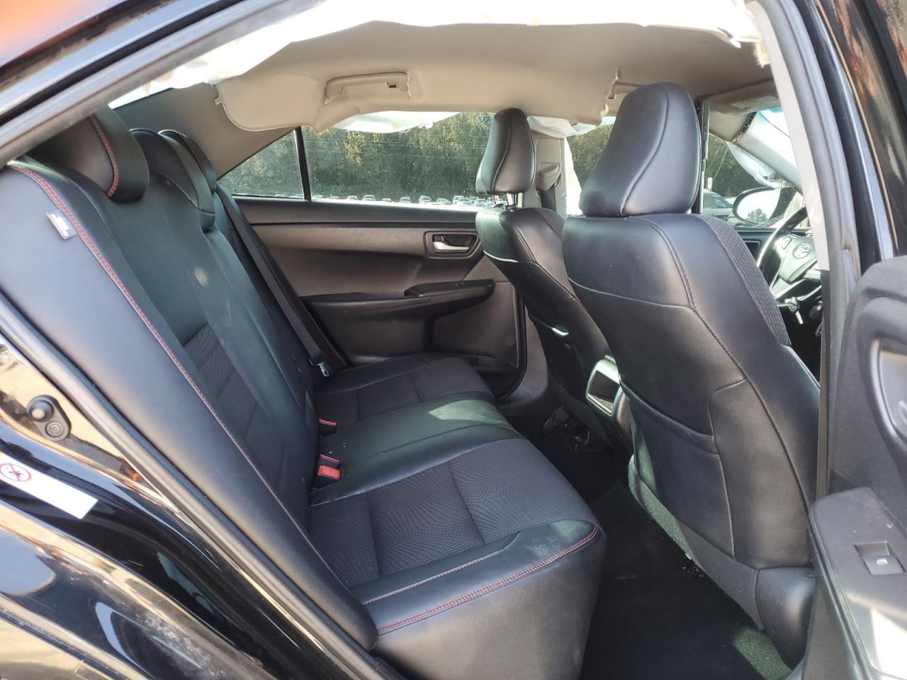 2016 TOYOTA CAMRY