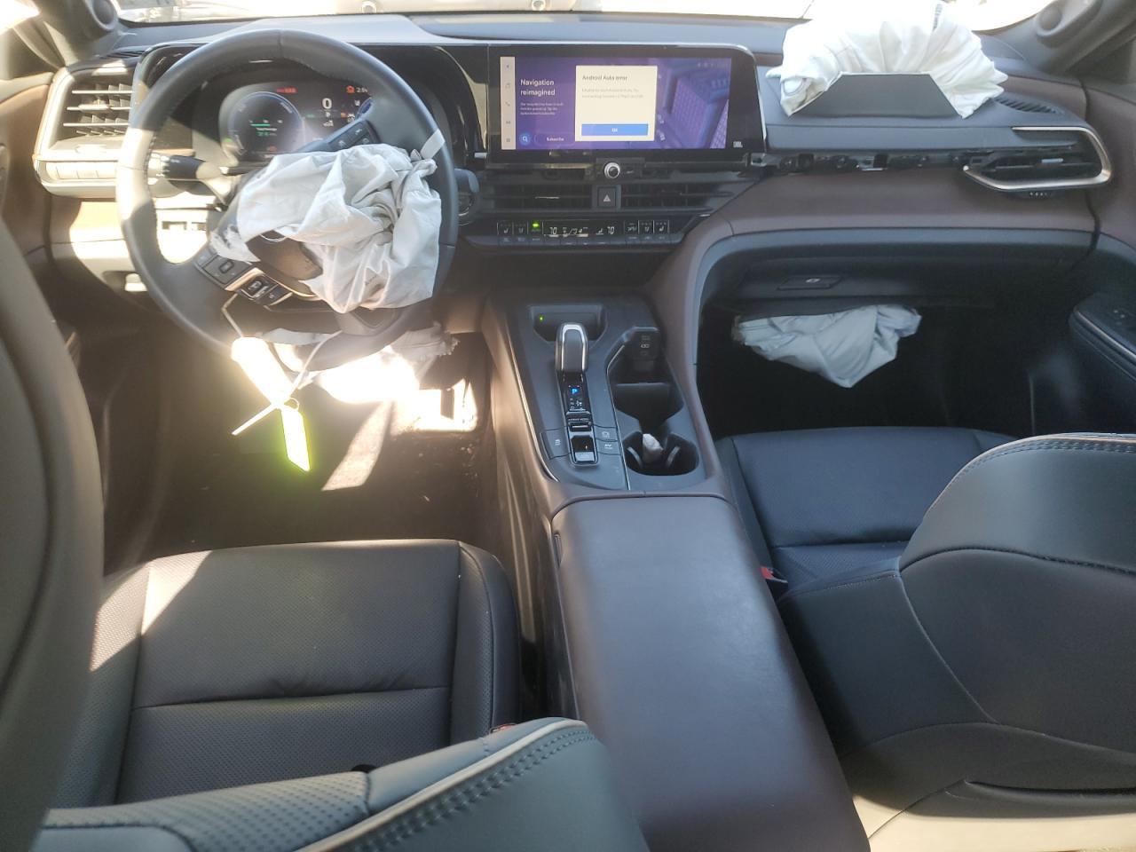 2023 TOYOTA Crown