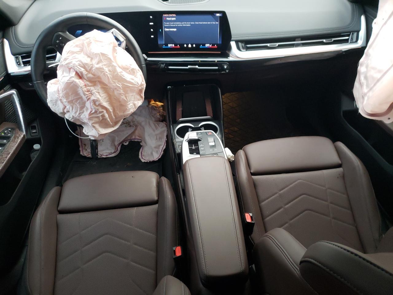 2025 BMW X1