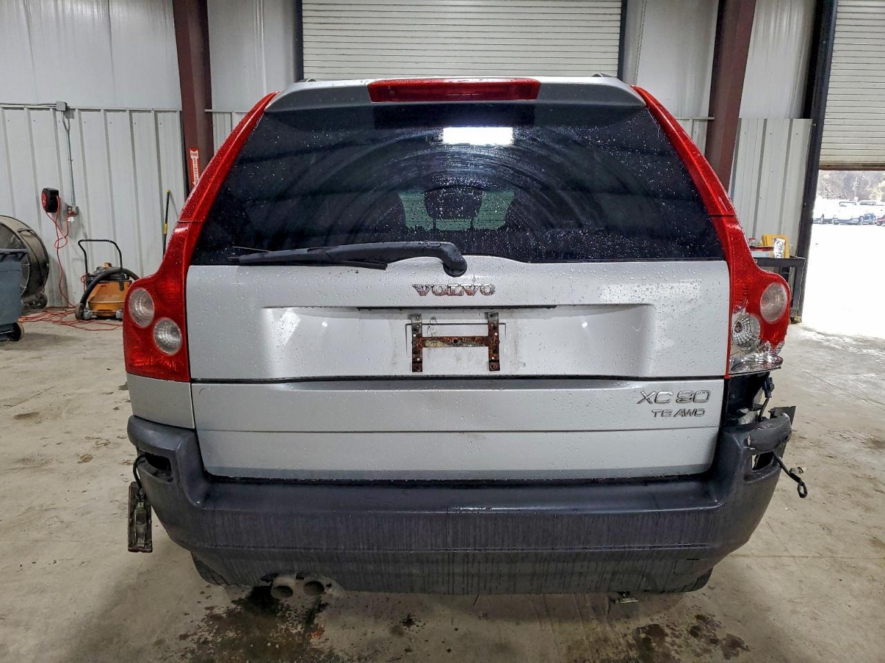 2004 VOLVO XC90