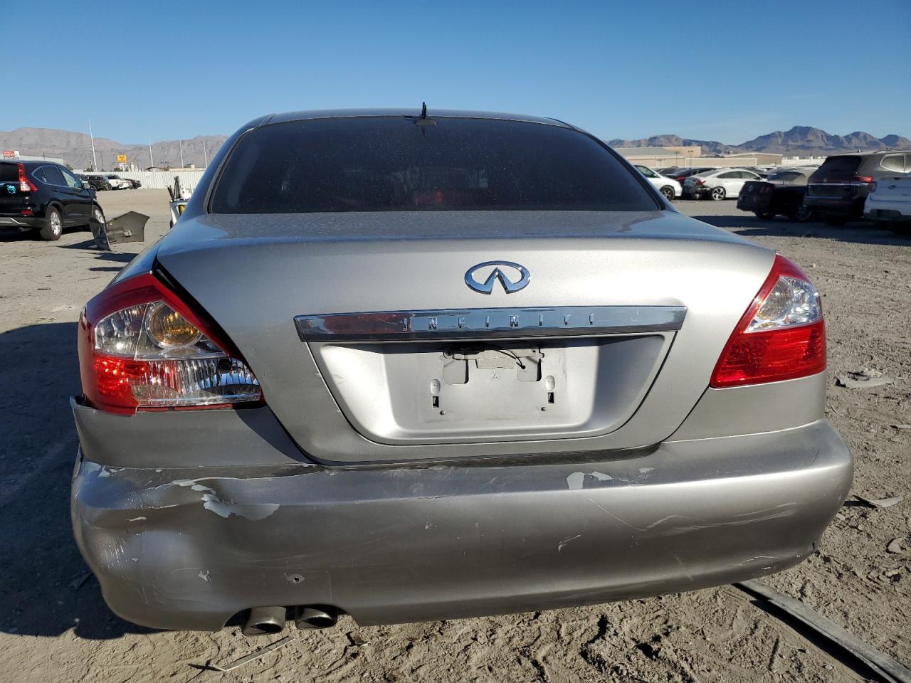 2002 INFINITI Q45
