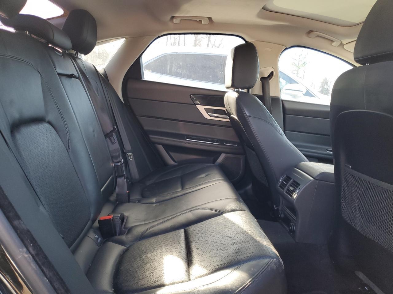 2018 JAGUAR XF
