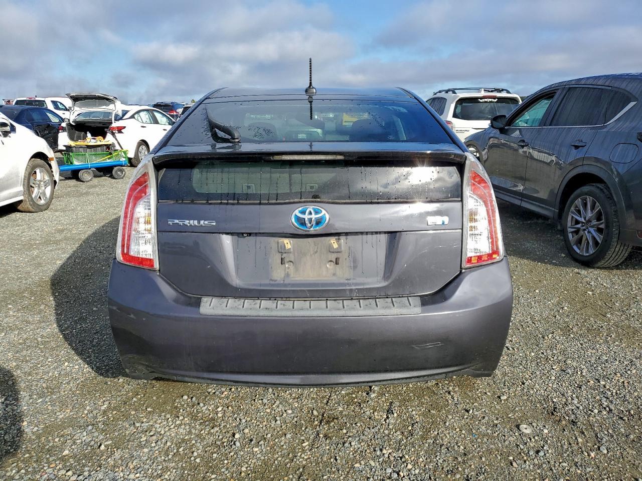 2014 TOYOTA PRIUS