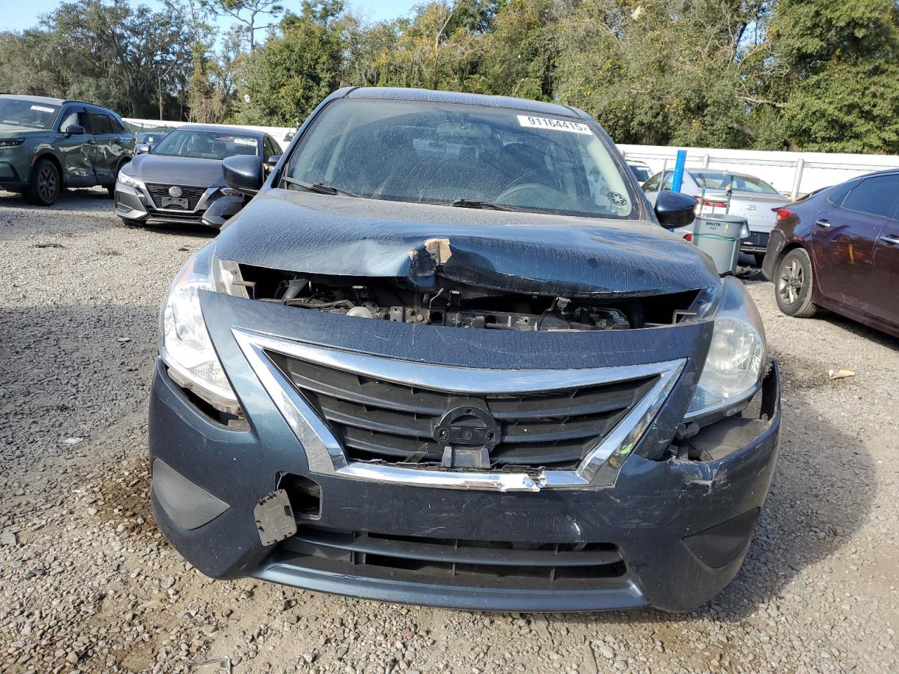 2017 NISSAN VERSA