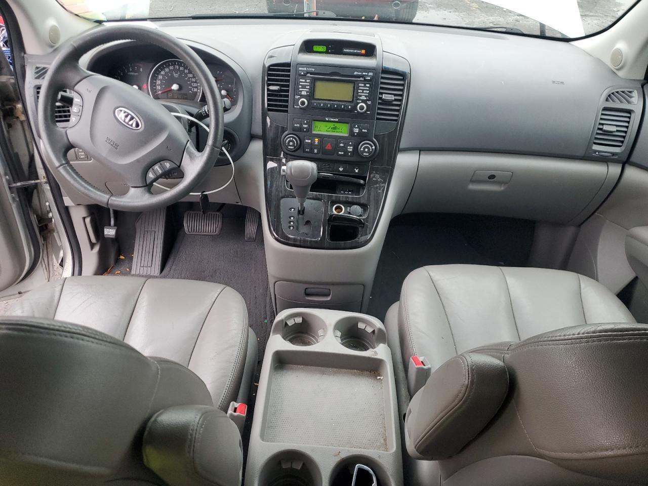 2012 KIA SEDONA