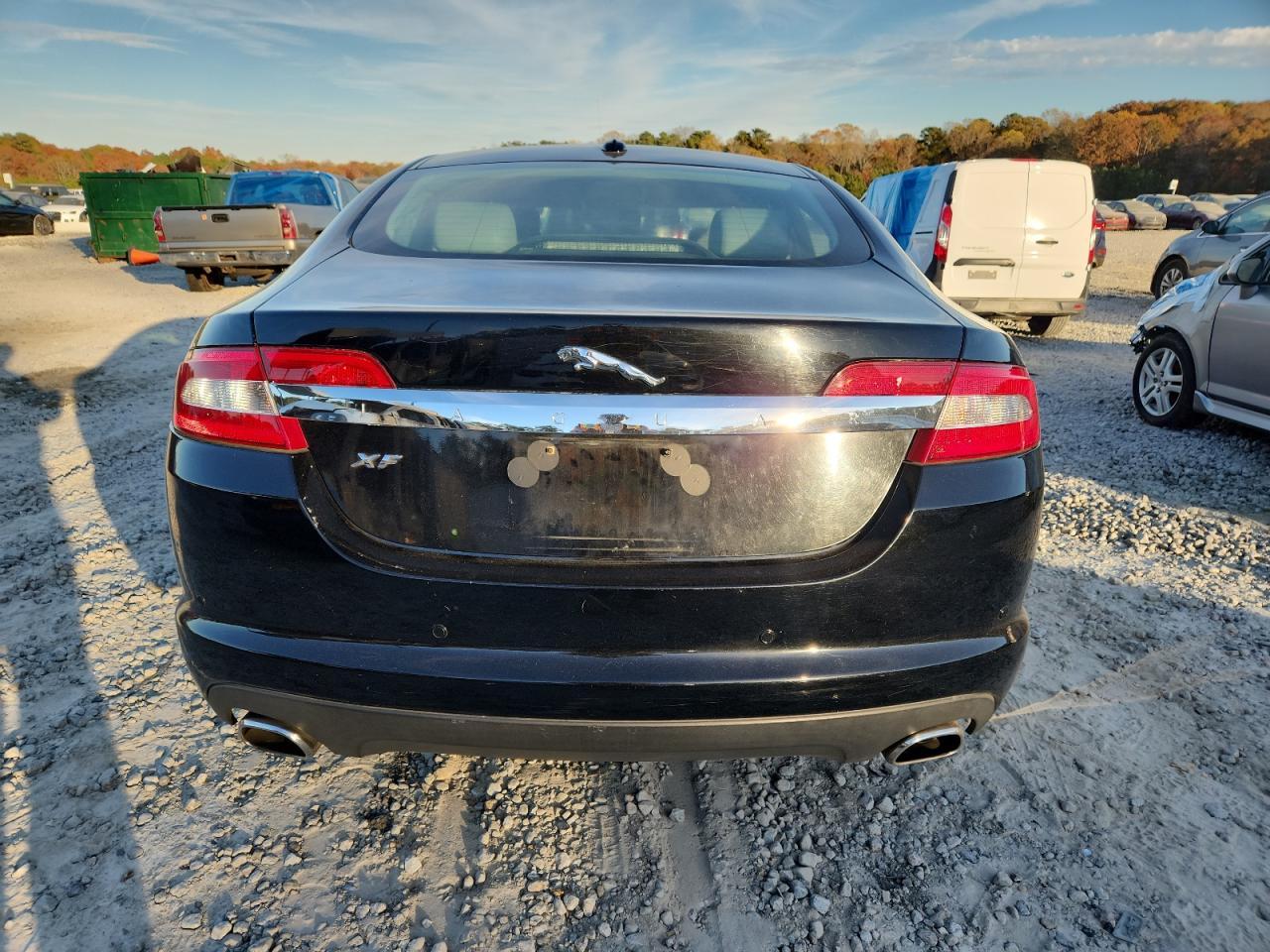 2010 JAGUAR XF