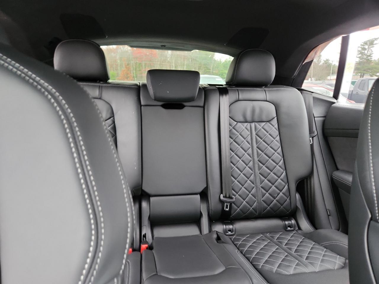 2025 AUDI SQ8