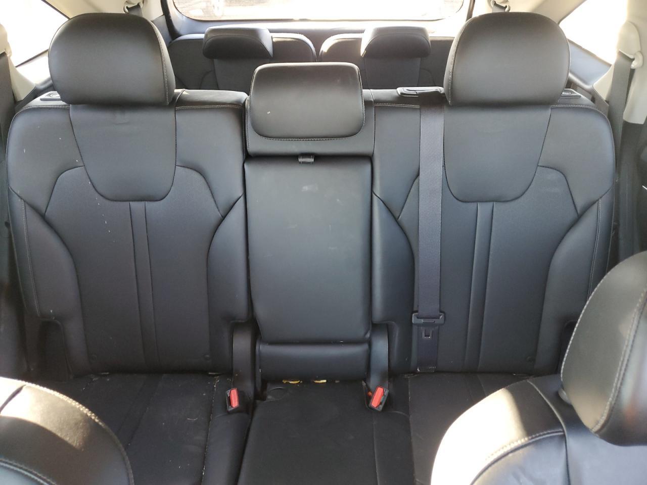 2022 KIA SORENTO