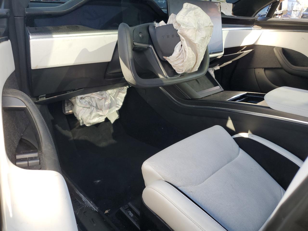 2025 TESLA MODEL S