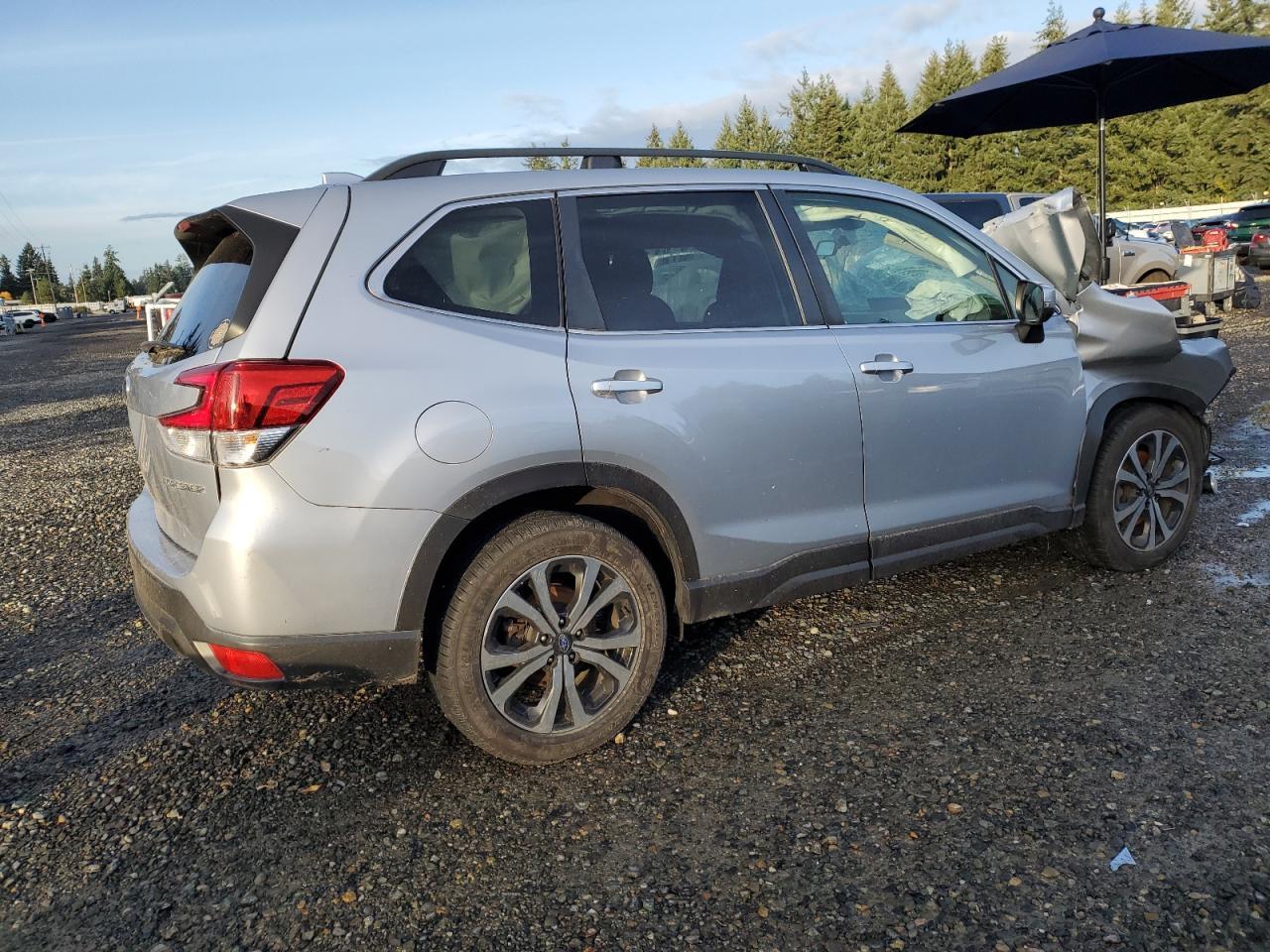 2020 SUBARU FORESTER