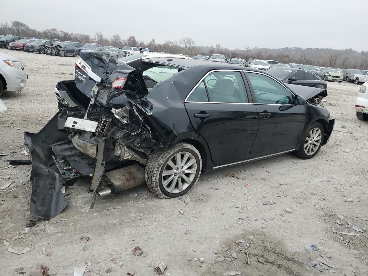 2013 TOYOTA CAMRY