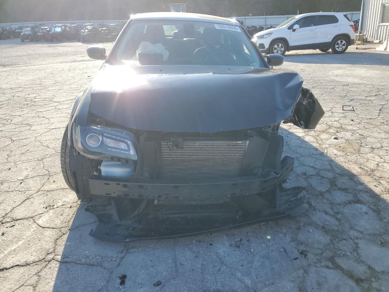 2019 CHRYSLER 300