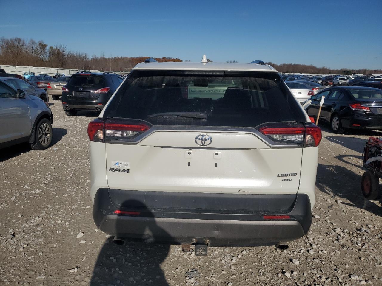 2019 TOYOTA RAV4