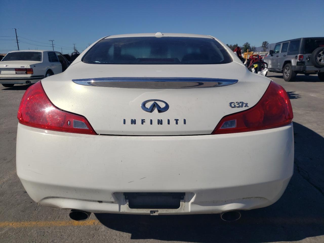 2009 INFINITI G37