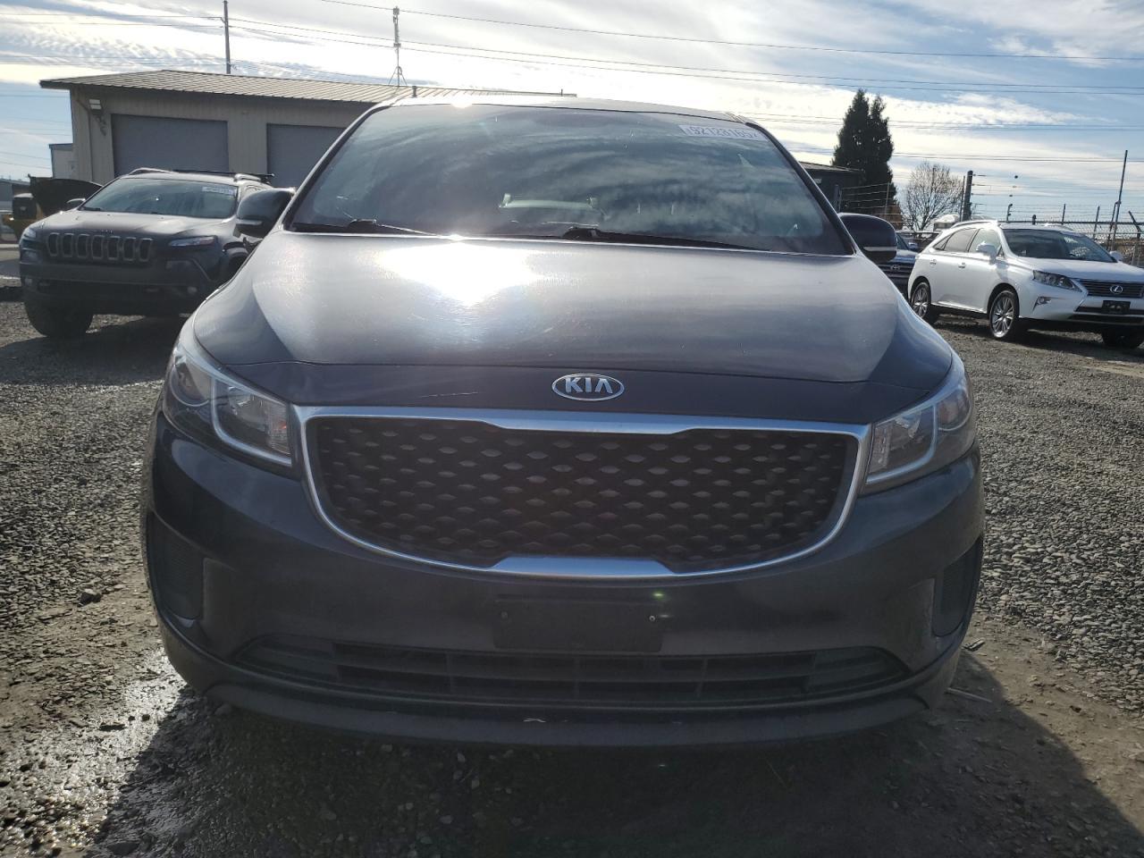 2016 KIA SEDONA