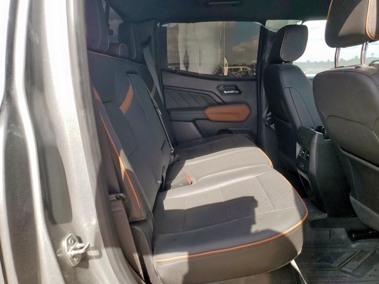 2023 GMC CANYON