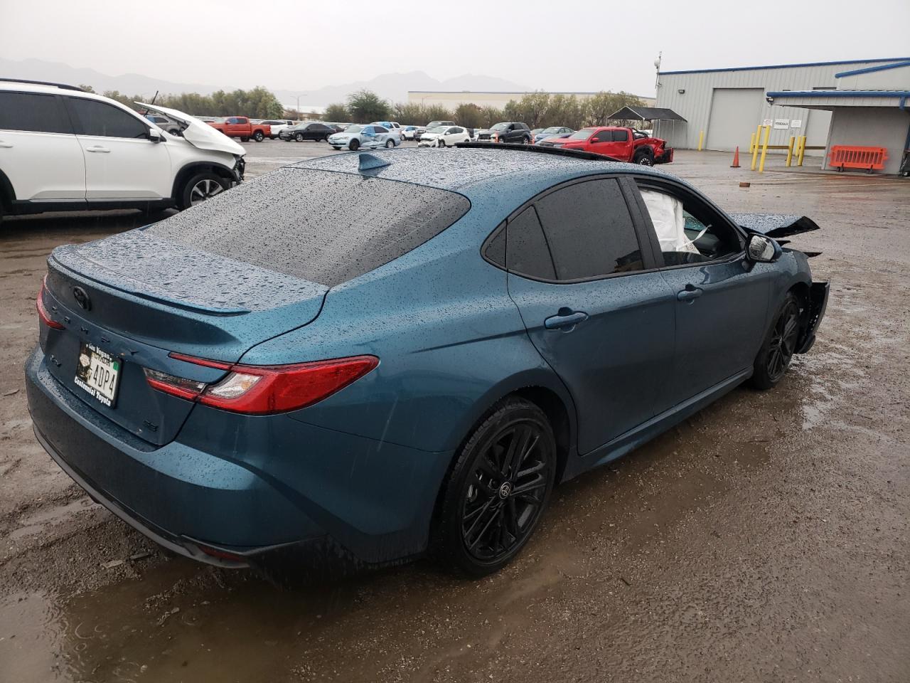 2025 TOYOTA CAMRY