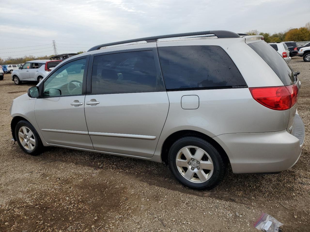 2007 TOYOTA SIENNA
