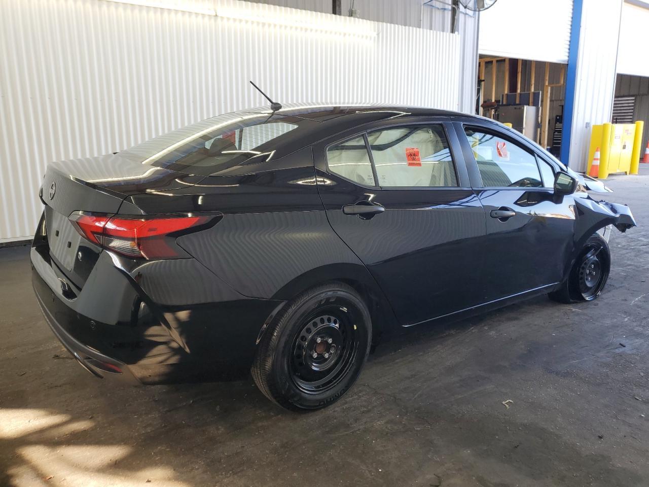 2025 NISSAN VERSA