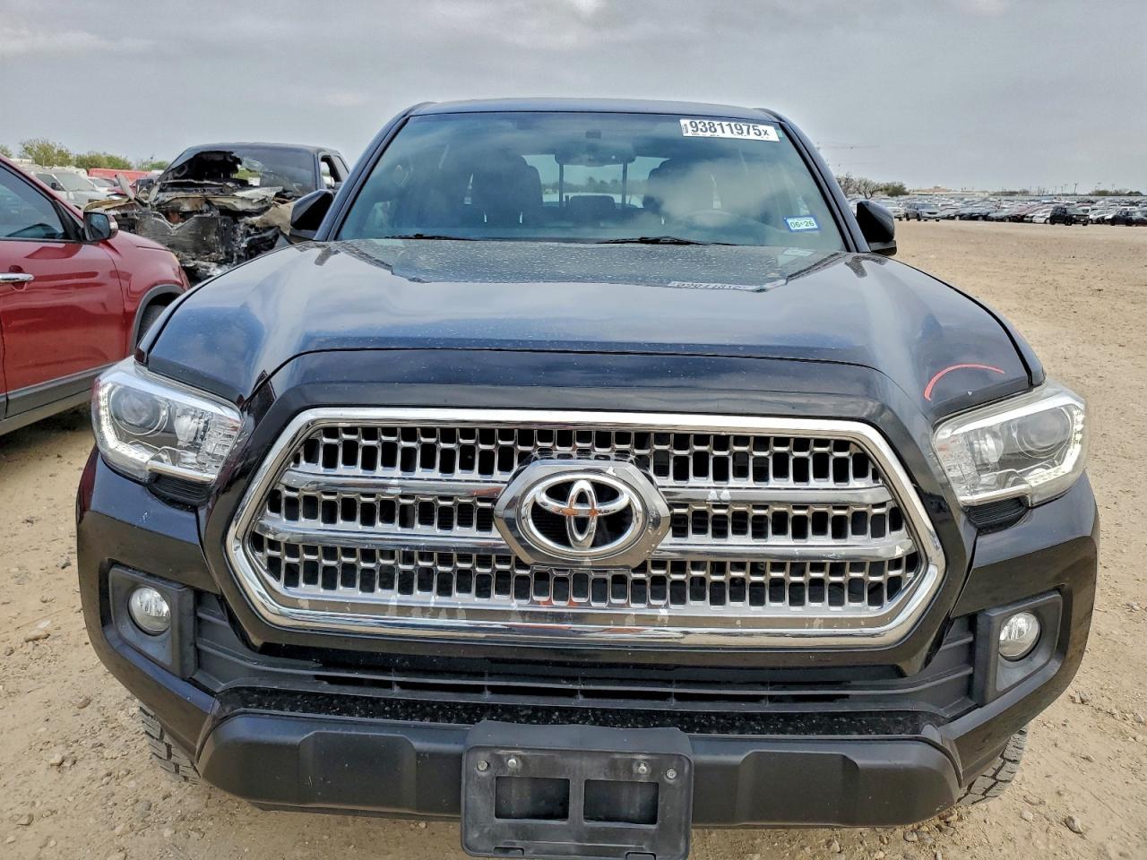 2017 TOYOTA TACOMA