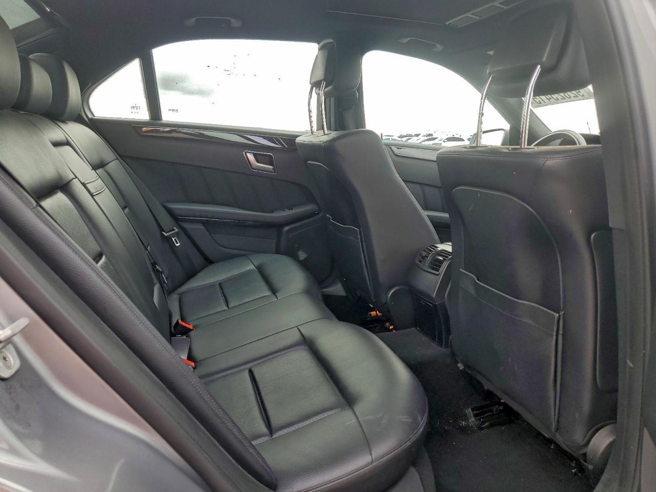 2012 MERCEDES-BENZ E-Class