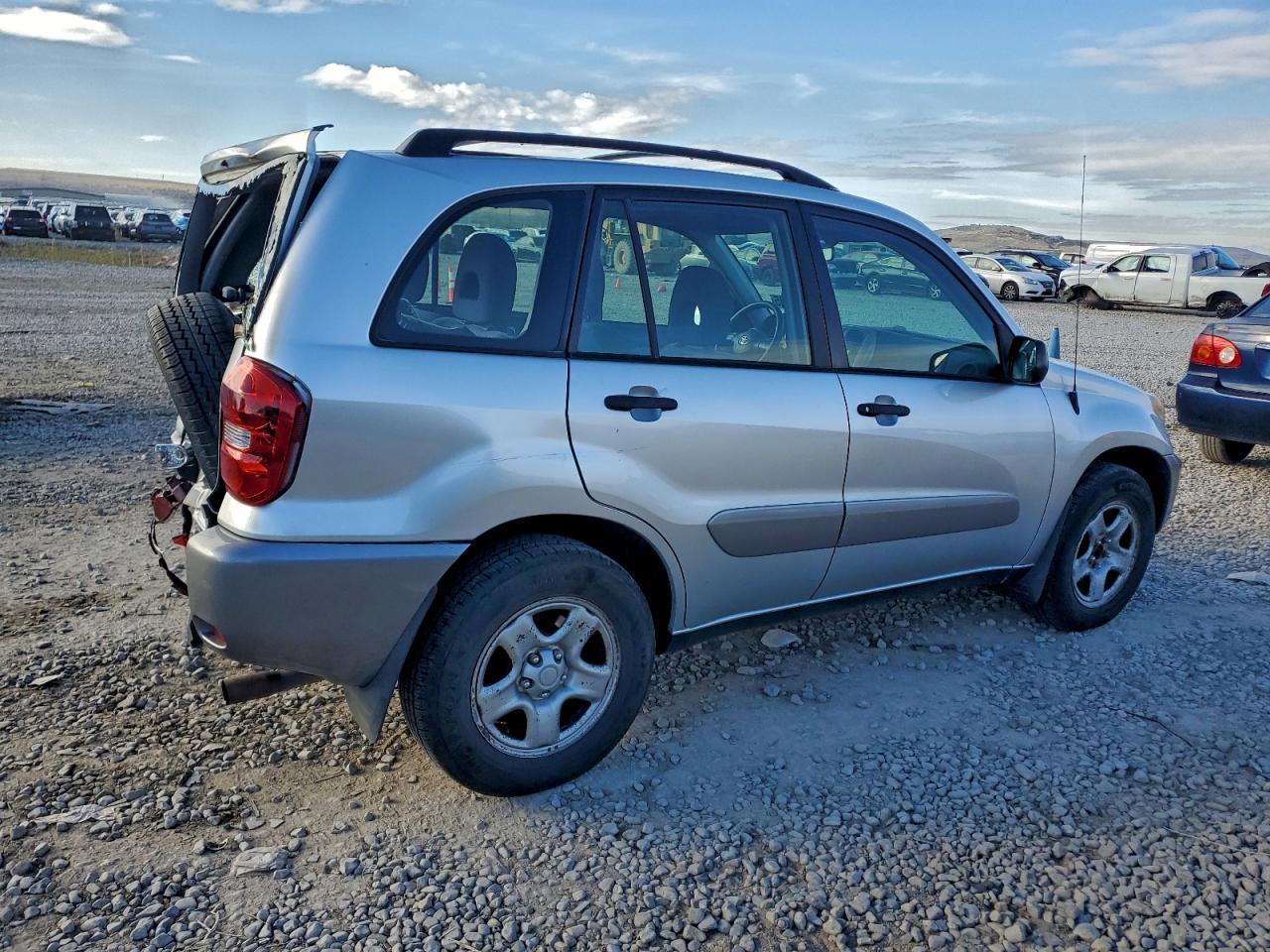 2004 TOYOTA RAV4