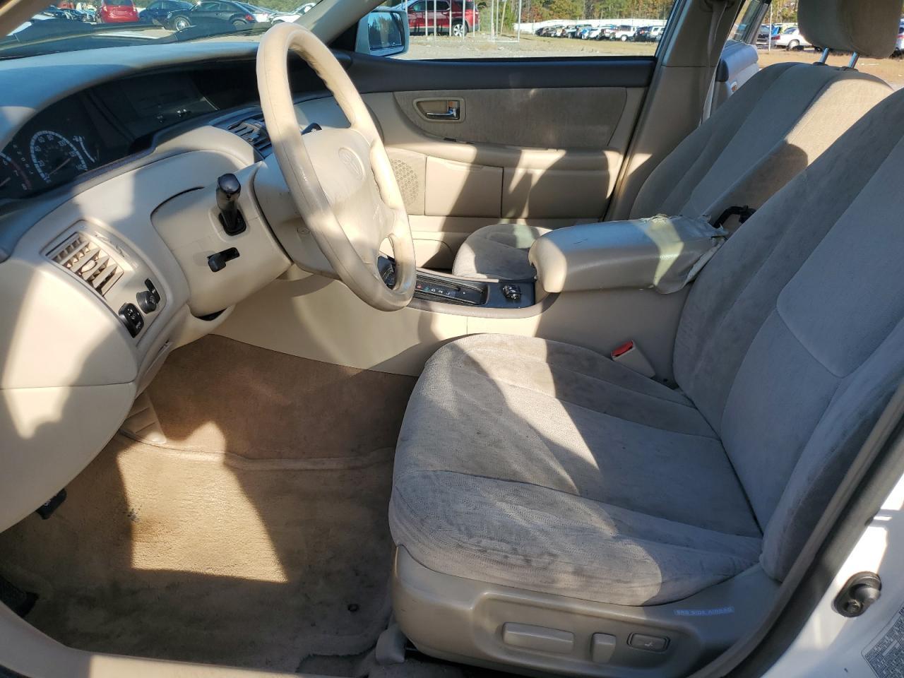 2000 TOYOTA Avalon
