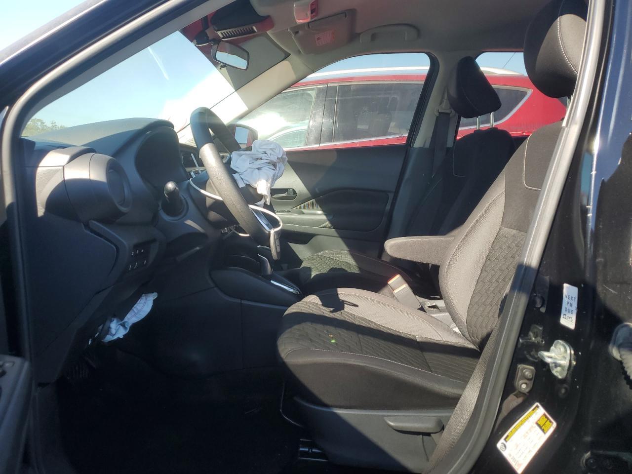 2021 NISSAN KICKS