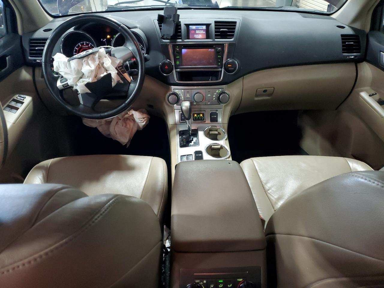 2013 TOYOTA HIGHLANDER