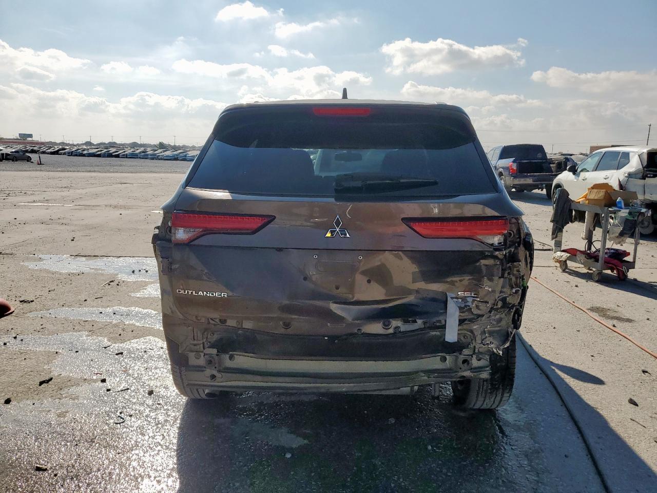 2024 MITSUBISHI outlander