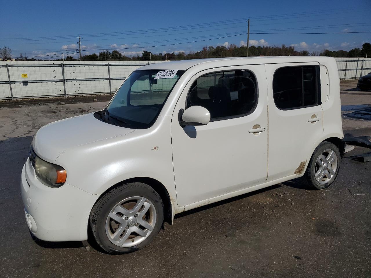 2012 NISSAN CUBE
