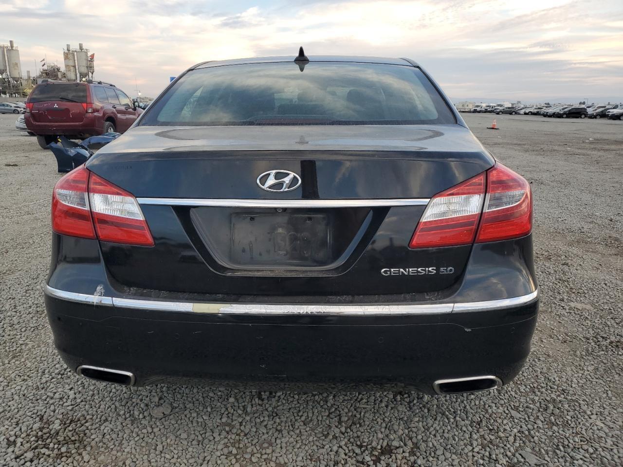2012 HYUNDAI GENESIS
