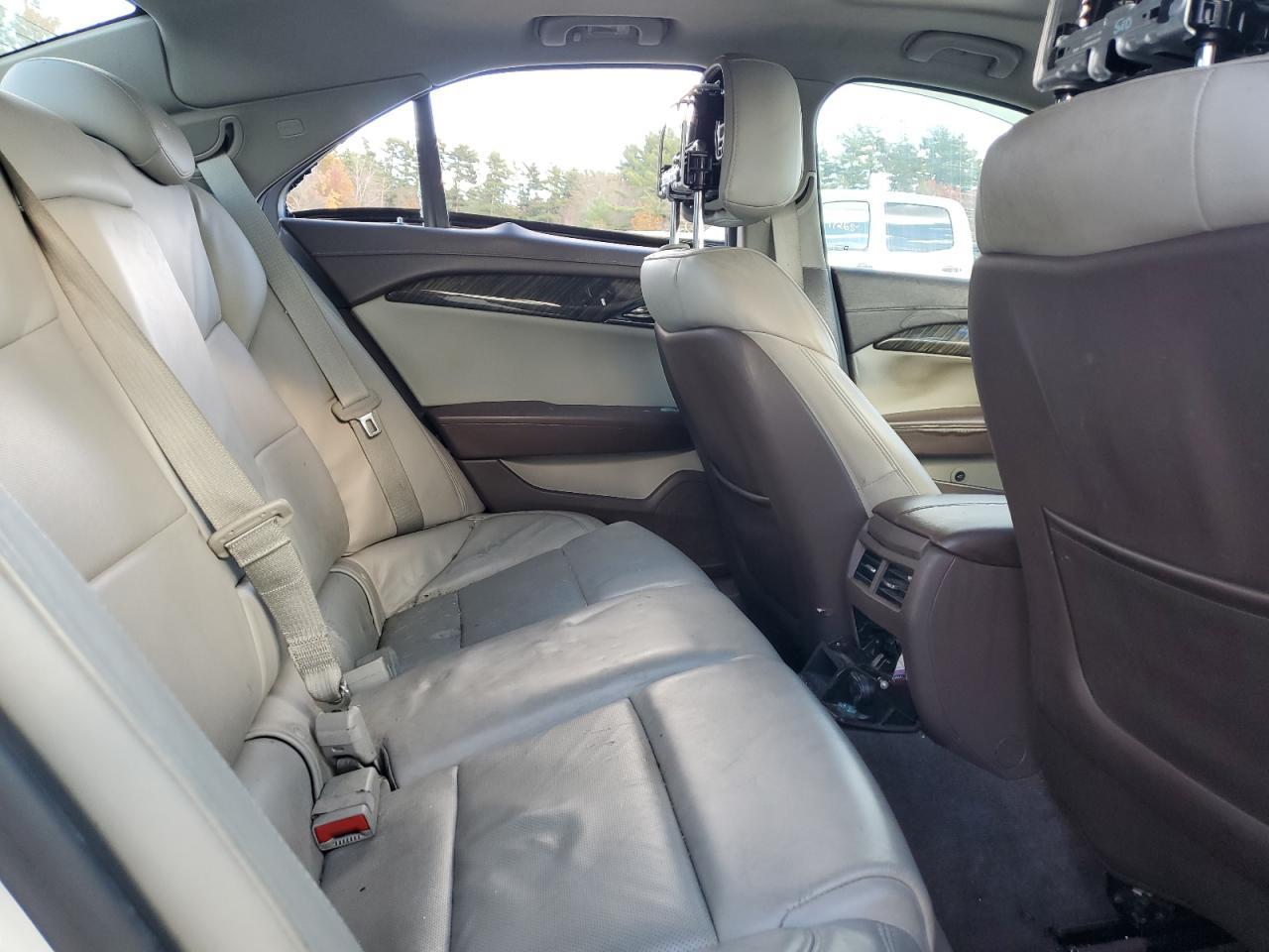 2013 CADILLAC X6 M