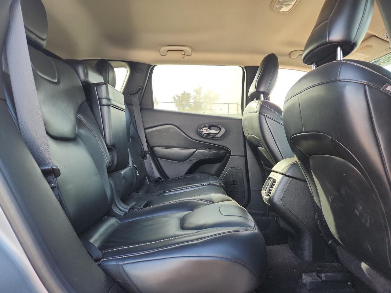 2016 JEEP CHEROKEE